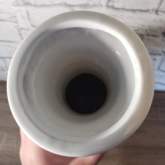 Aztec Vase - Picture 2 of 5